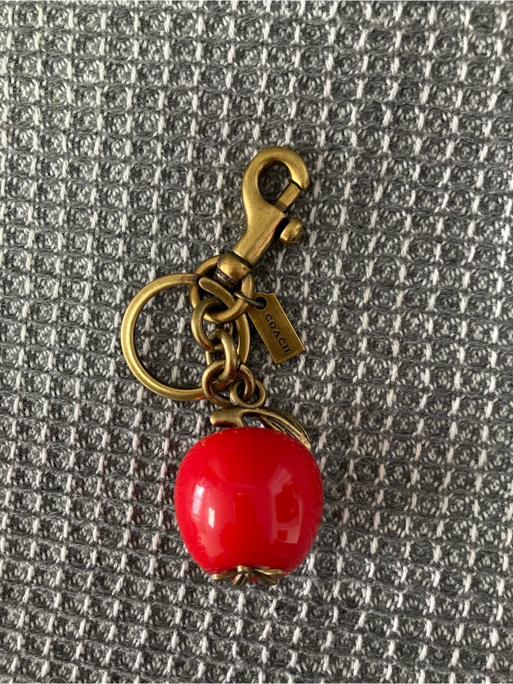 Coach Apple Keychain Bag Charm KeyChain Resin and Metal - Picture 4 of 7